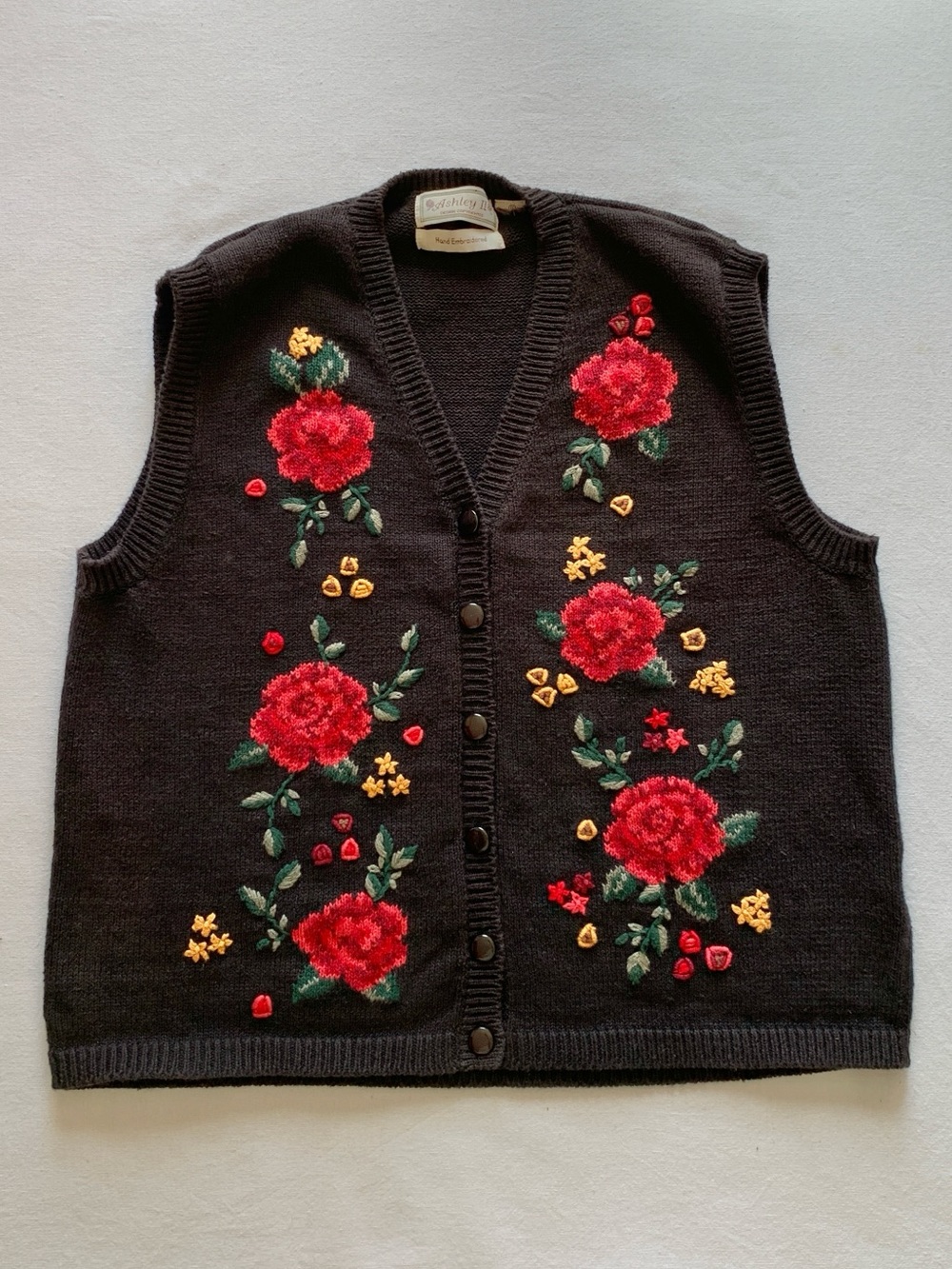 Vintage Ashley Cottagecore Roses Hand Embroidered Knit Women’s Sweater Vest 1X